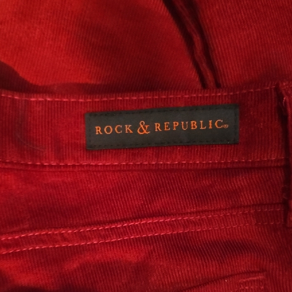 Rock & Republic Crimson Red Corduroy tight Leg Pants. Size 16M - Picture 3 of 10